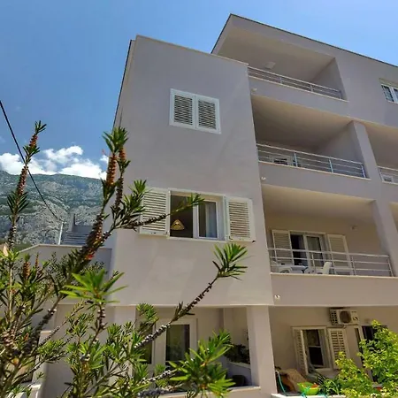 Bili-sea View In The Center Apartment Makarska
