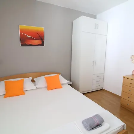 Bili-sea View In The Center Apartment Makarska