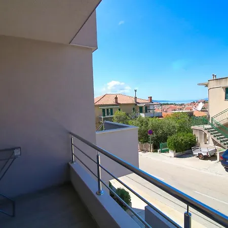 Bili-sea View In The Center *