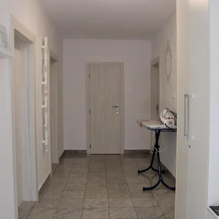 Apartment Bili-sea View In The Center Makarska