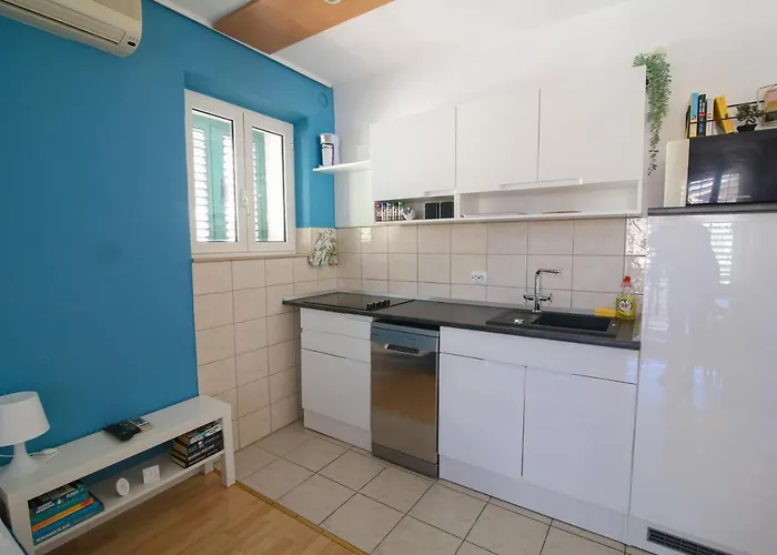 Bili-sea View In The Center * Makarska