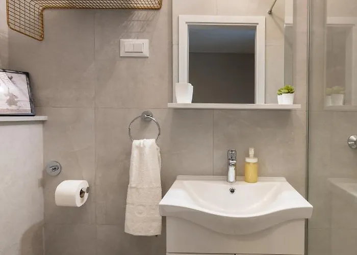 Bili-sea View In The Center * Makarska