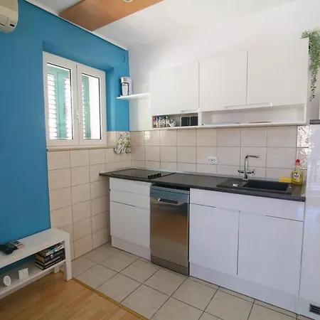 Bili-sea View In The Center * Makarska