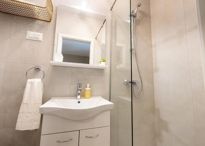 Bili-sea View In The Center * Makarska